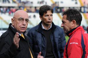 Pablo Cosentino, qui con Galliani e Pulvirenti (getty images)