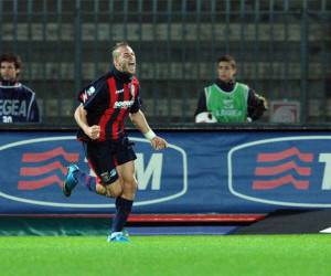 Davis Curiale, qui con la maglia del Crotone (getty images)