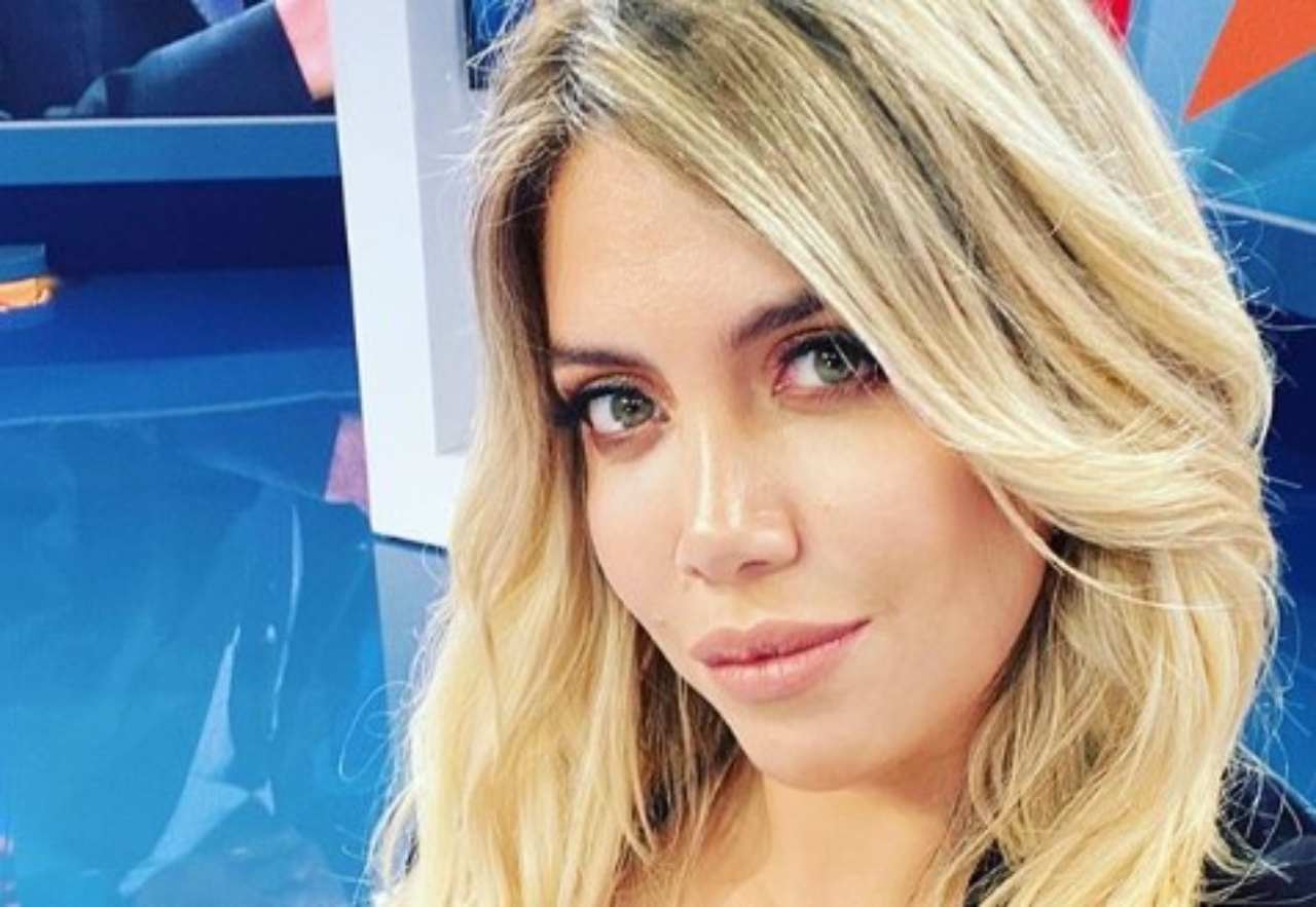 Wanda Nara tatuaggio, il video è sexy