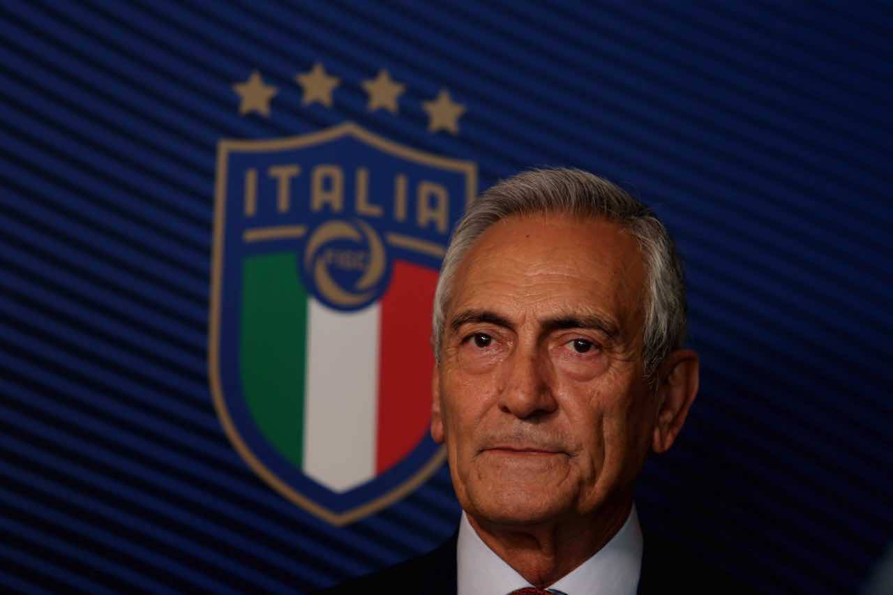 Gravina presidente Figc sospensione campionato calciatore positivo Coronavirus