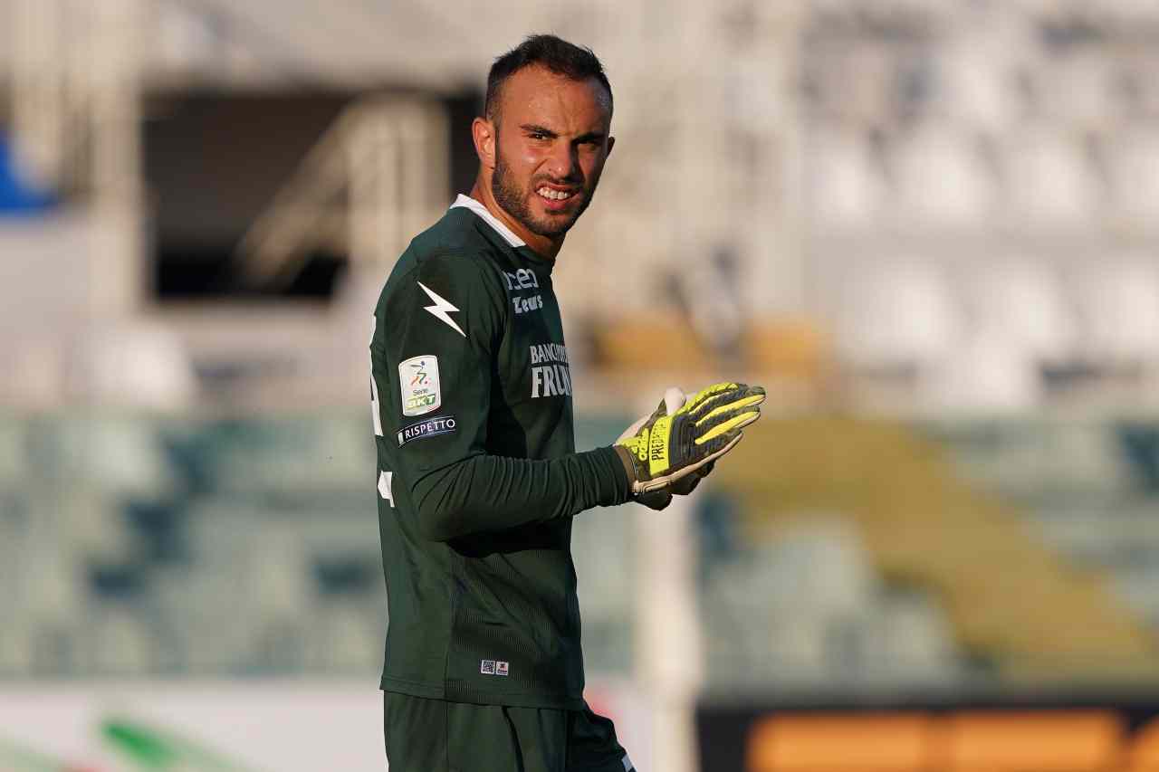 Calciomercato Frosinone, scambio col Bologna | Addio Bardi