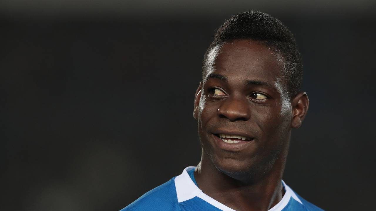 Balotelli Enock stipendio scommessa