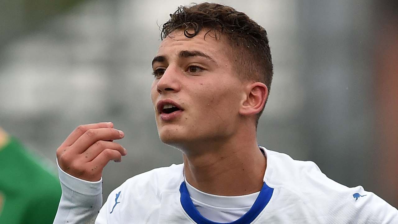 Italia U19: Sebastiano Esposito in campo contro la Slovacchia U19 (foto di Giuseppe Bellini/Getty Images).