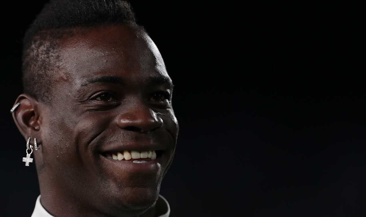 Balotelli Enock stipendio scommessa