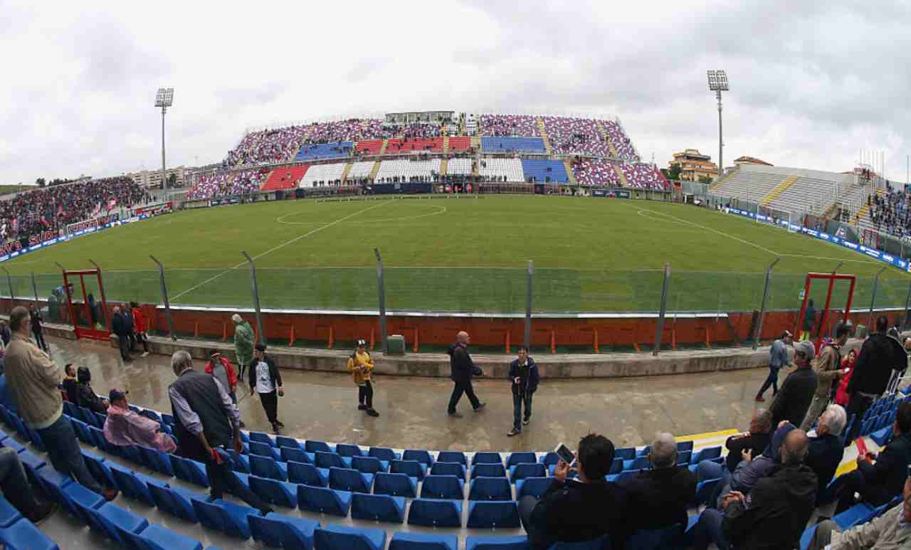 UFFICIALE, salta la panchina in Serie B | C'è già il sostituto