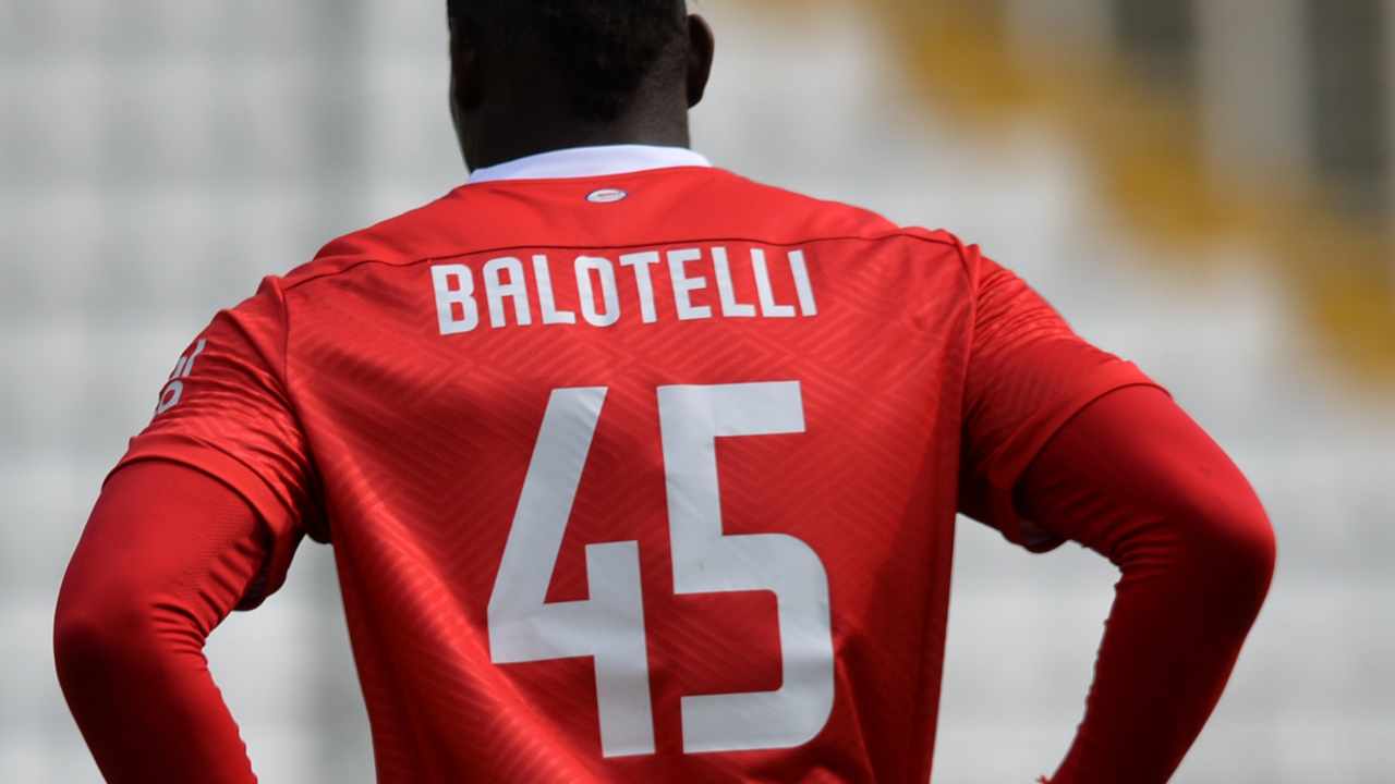 Balotelli Hull City