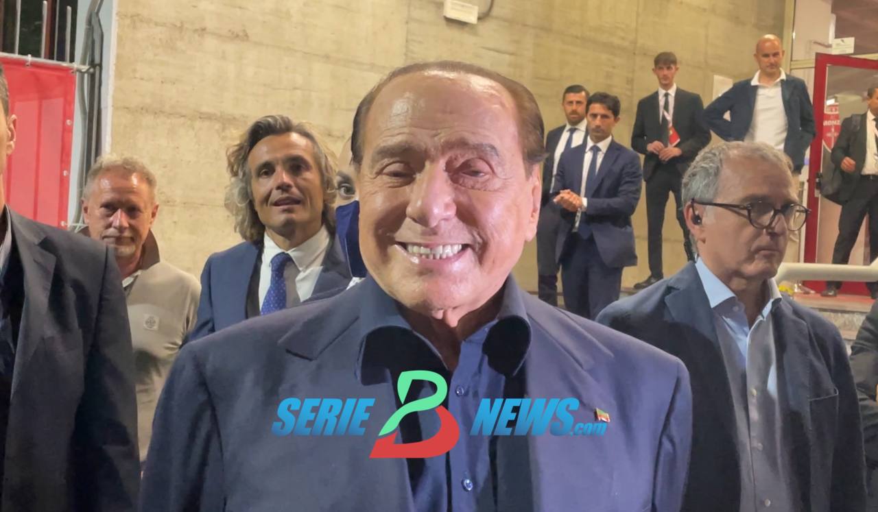 Silvio Berlusconi sorridente