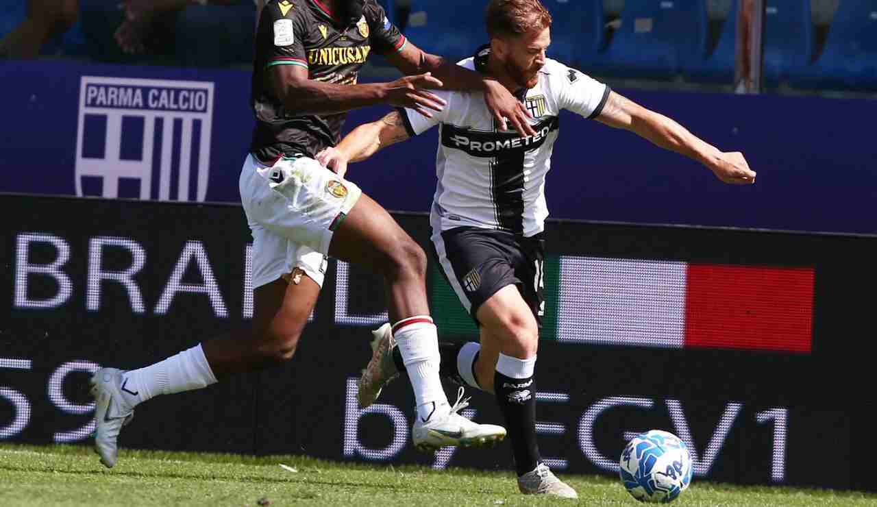 Cristian Ansaldi in azione