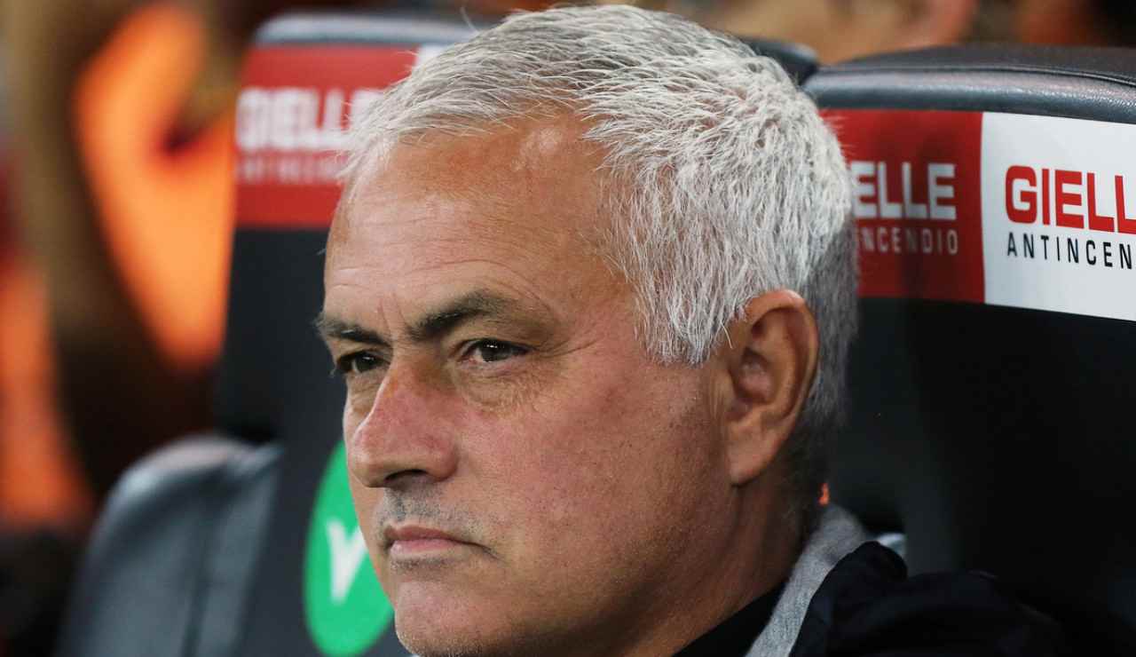 Jose Mourinho perplesso