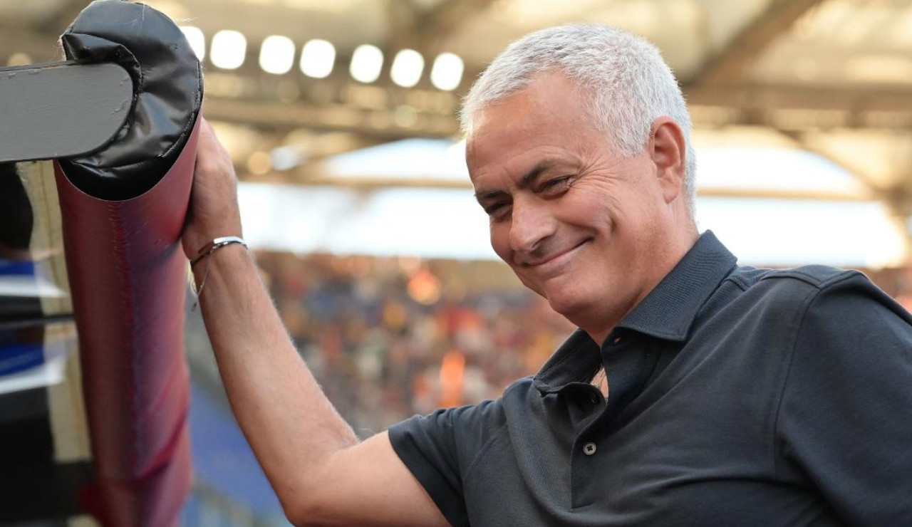 Jose Mourinho sorridente