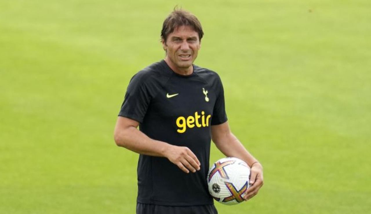 Antonio Conte in campo