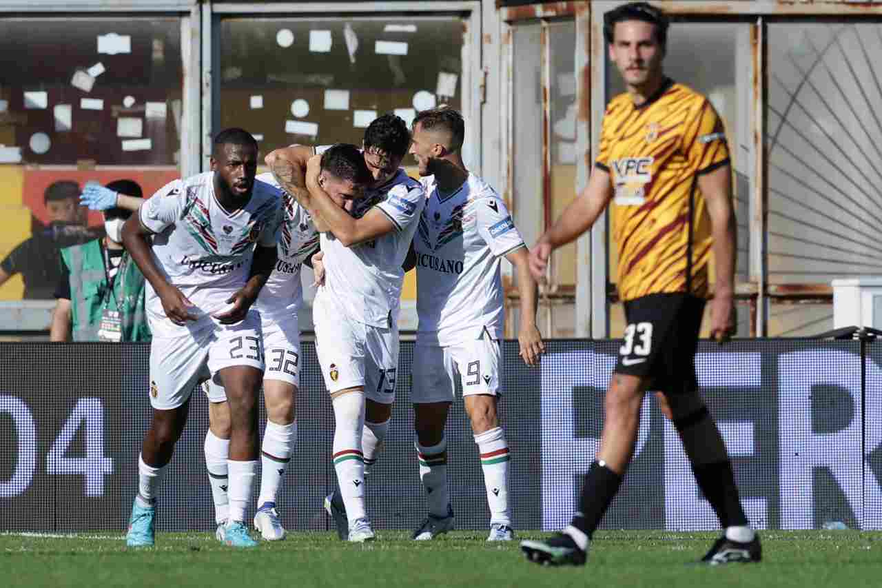 HIGHLIGHTS | Dionisi affossa il Bari, cade anche la Reggina: è Modena show