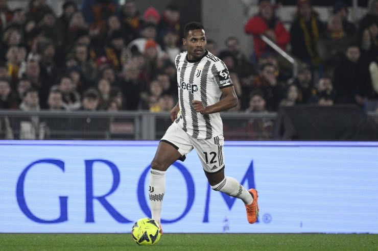 Anche Alex Sandro come Danilo, rinnovo in arrivo