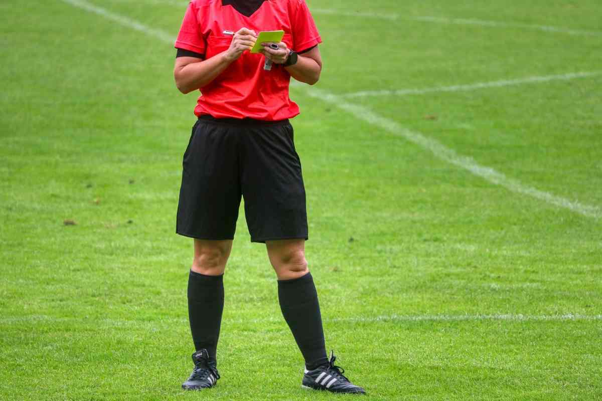 Pugno all'arbitro: shock in Serie D