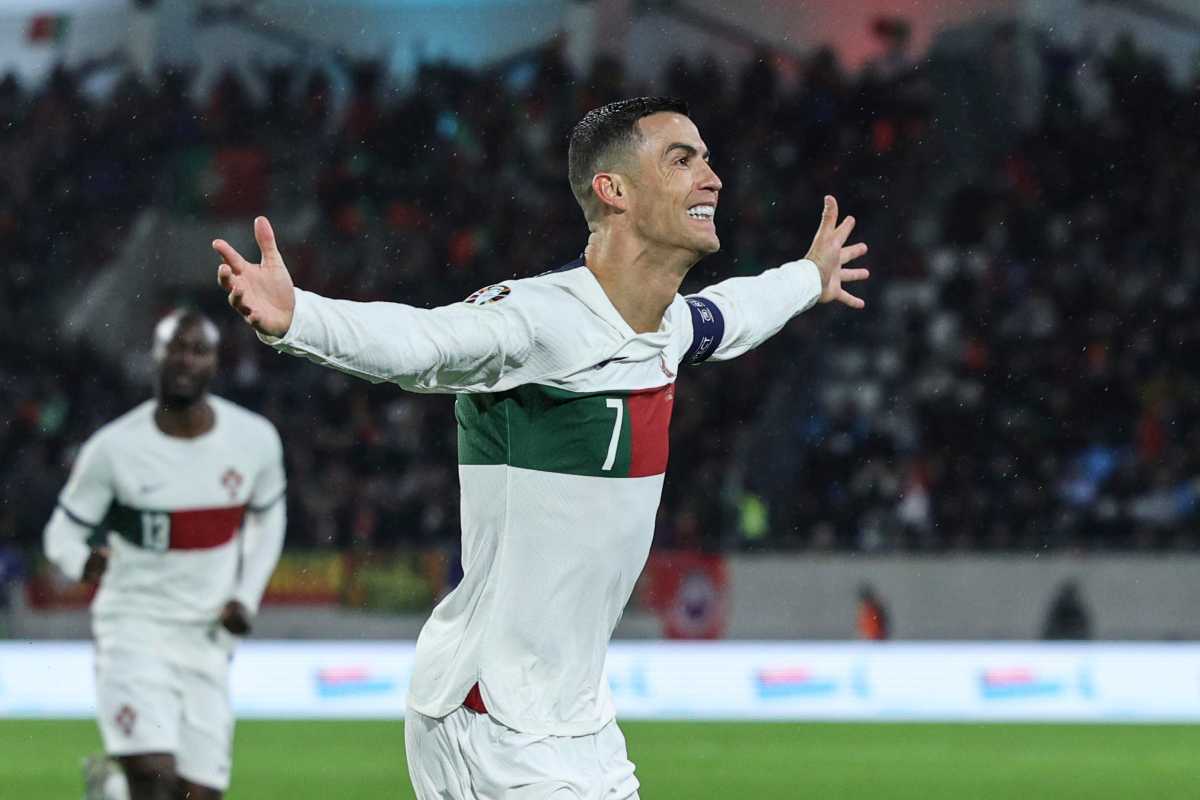 Cristiano Ronaldo esulta