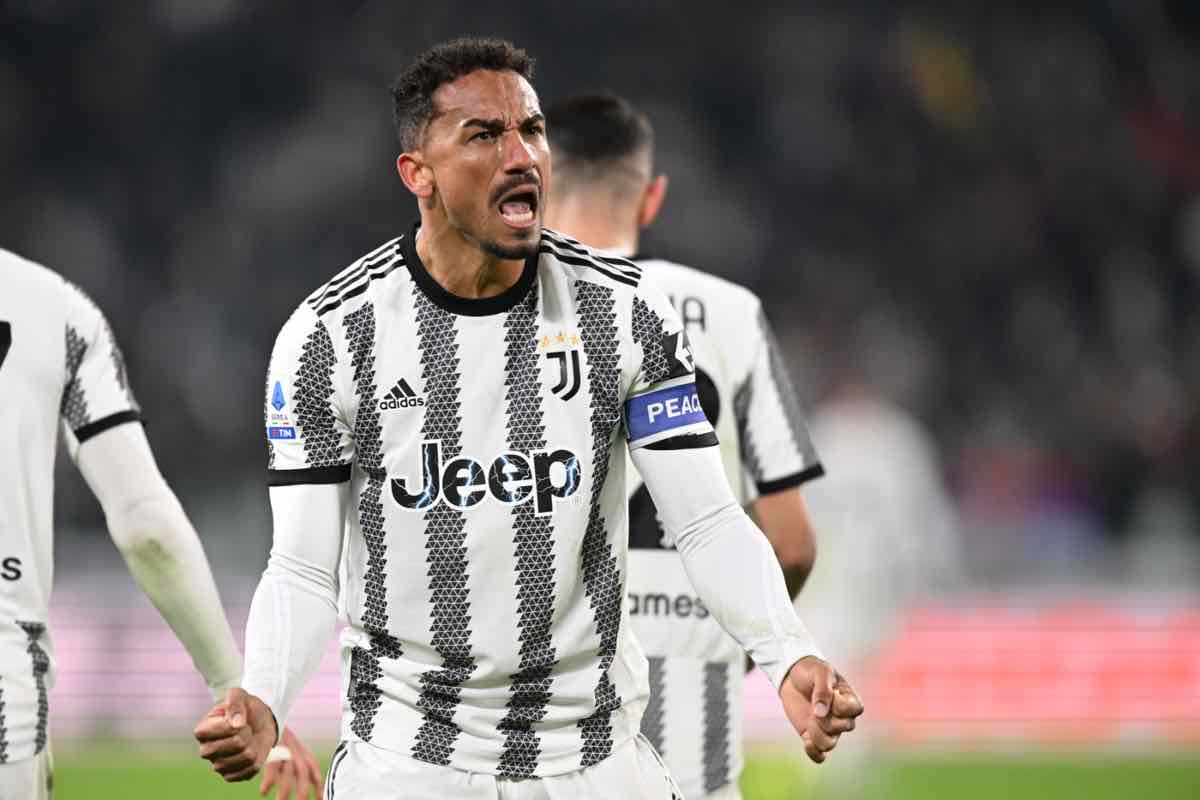 Anche Alex Sandro come Danilo, rinnovo in arrivo