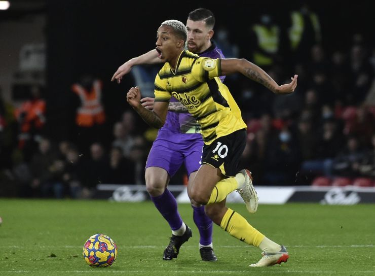 Joao Pedro vicino al Brighton