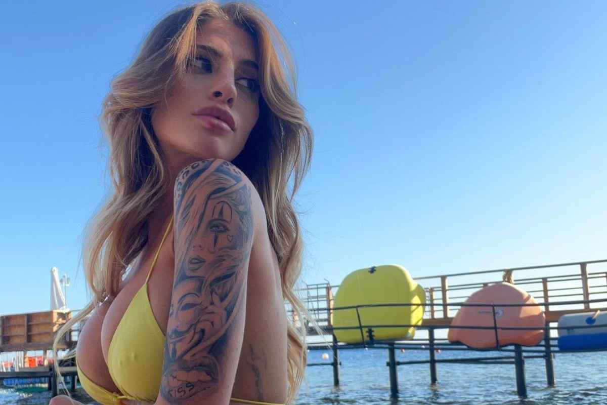 Chiara Nasti, risposta stizzita sui social da parte della moglie di Zaccagni