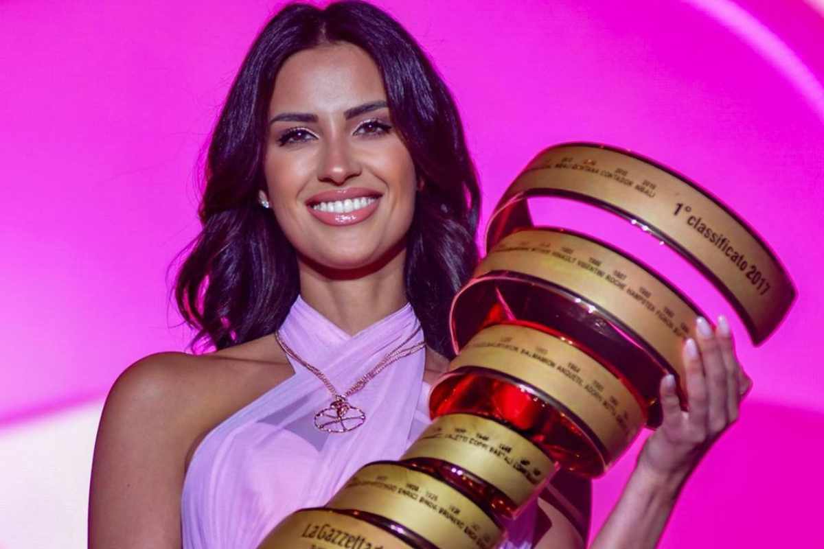 Eleonora Incardona Giro d'Italia vestito trasparente