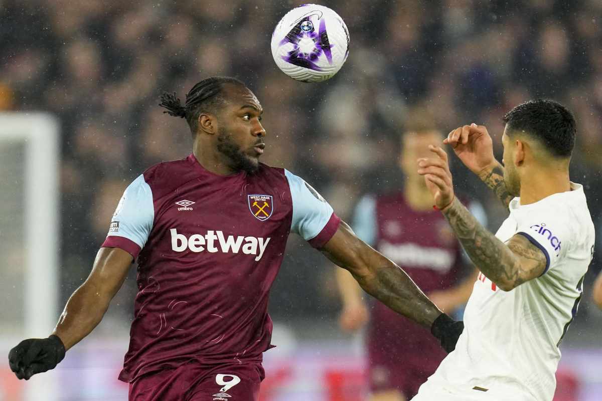 Antonio contro Tottenham