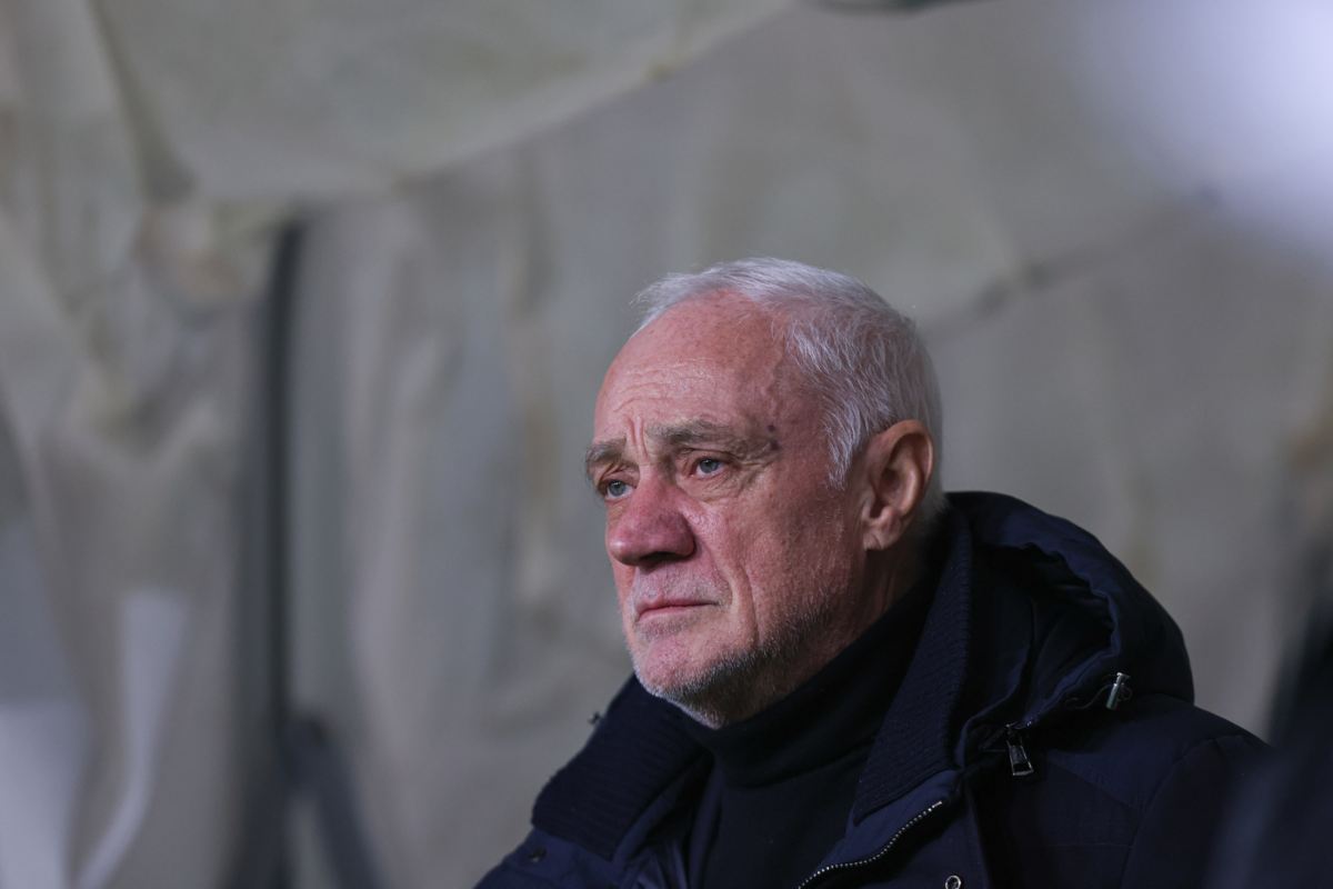 Antonio Percassi in primo piano e di profilo