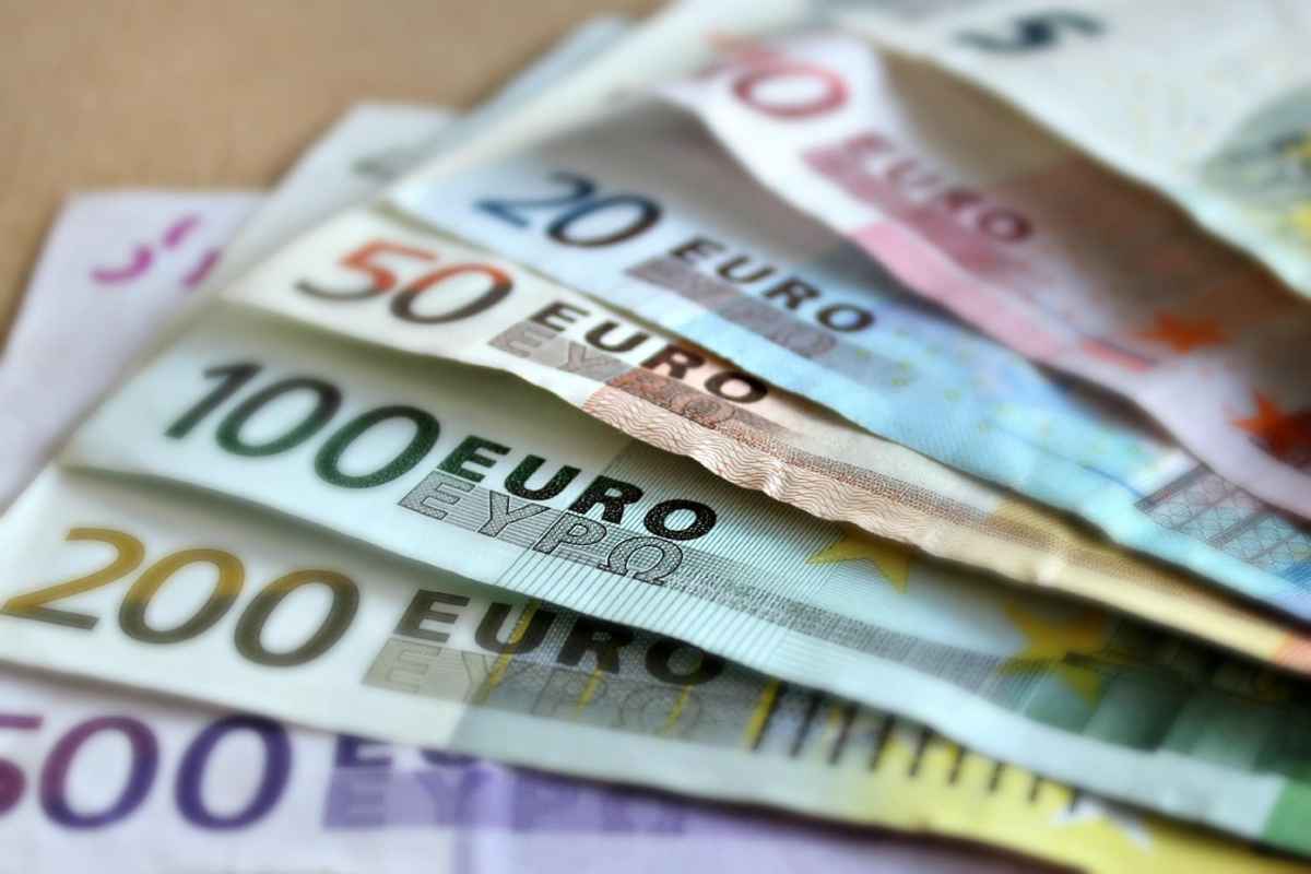 Banconote in euro di diverso taglio