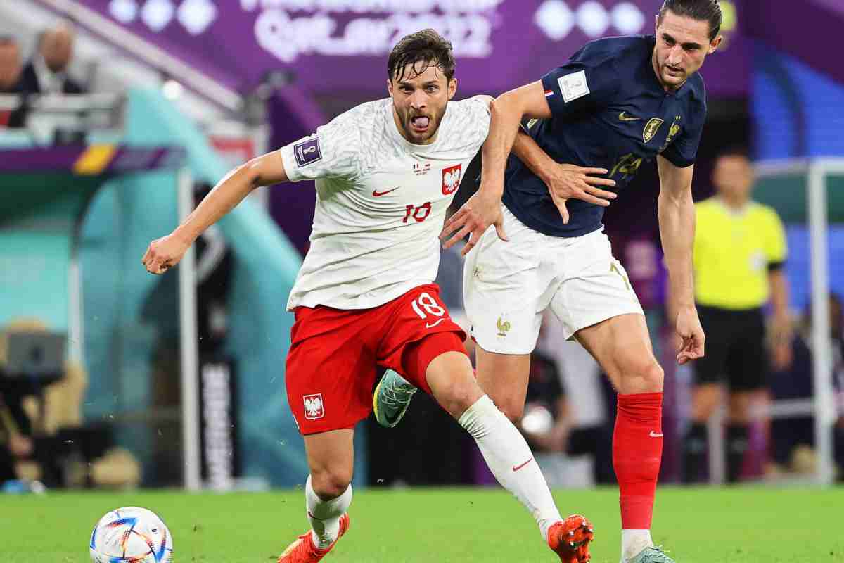 Bartosz Bereszyński in azione con la Polonia