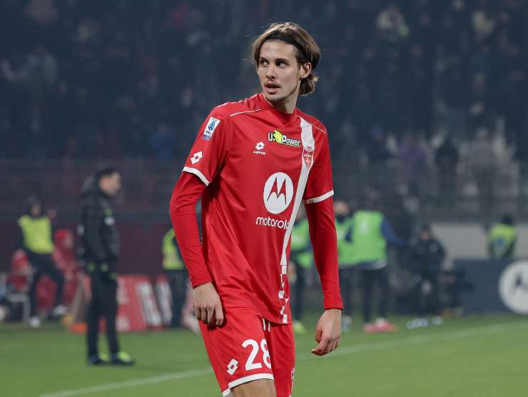 Andrea Colpani con la maglia del Monza