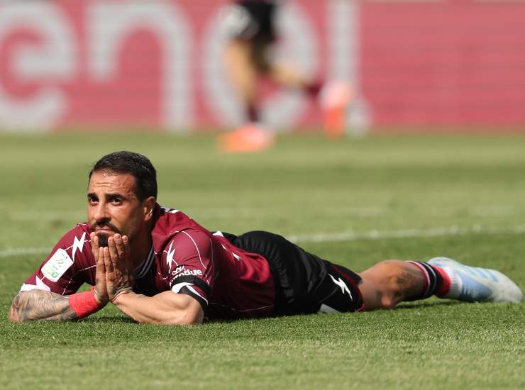 L'esterno d'attacco Daniele Verde con la maglia della Salernitana 