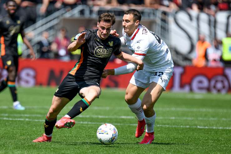 Gaetano Oristanio in azione col Venezia