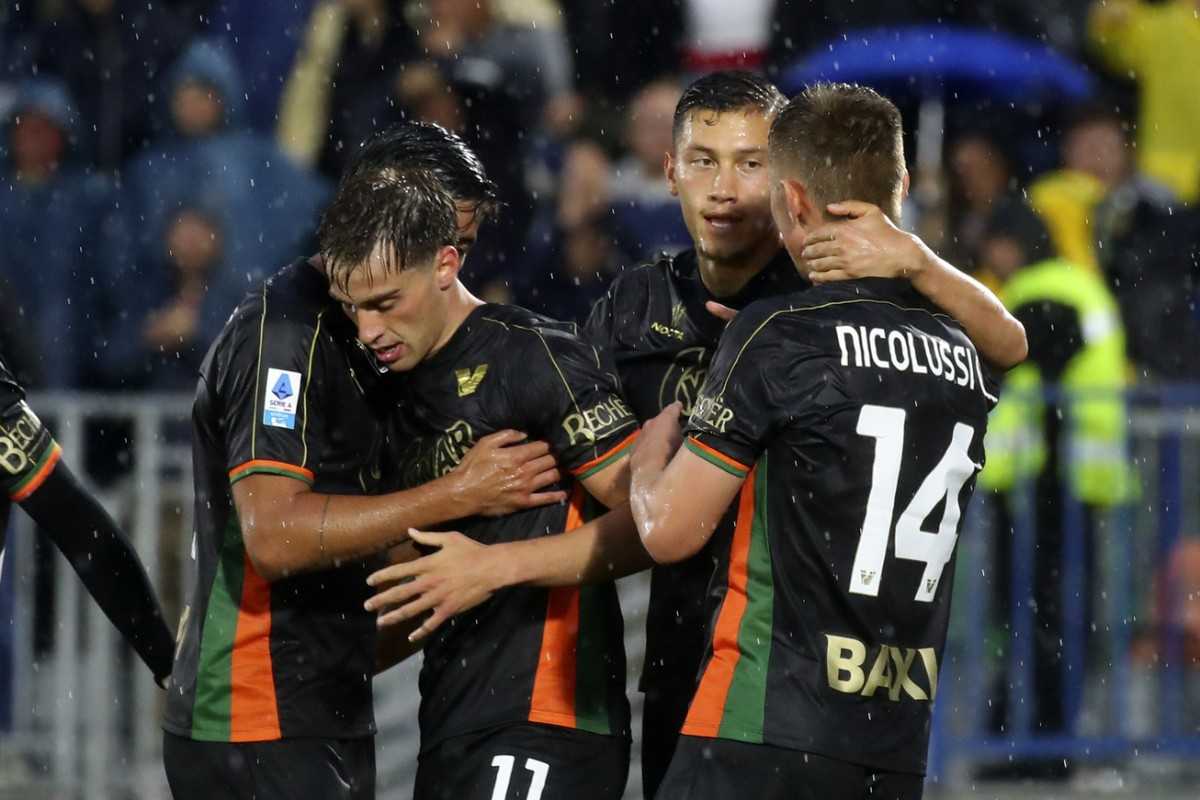 Giocatori del Venezia esultano