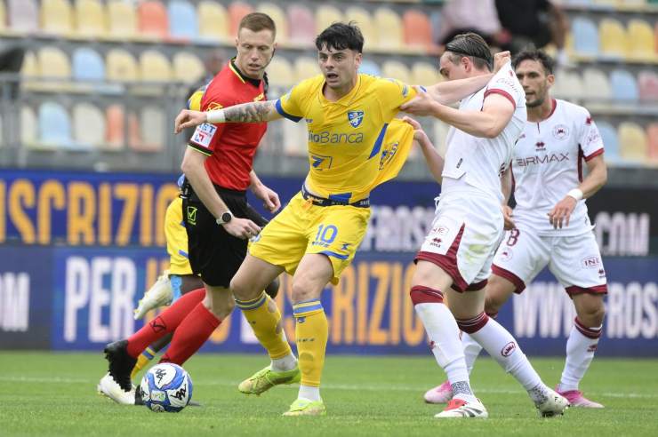 Giuseppe Ambrosino in azione col Frosinone