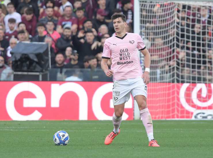 Il difensore del Palermo Giangiacomo Magnani 