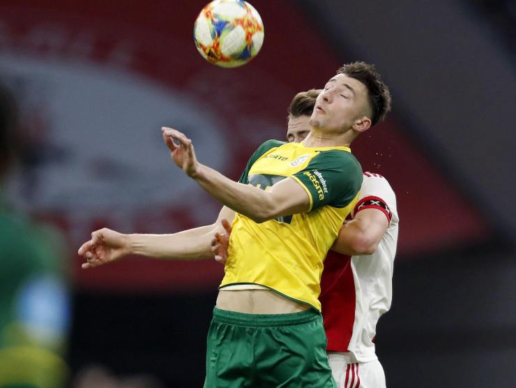 Novakovich in azione con la maglia del Fortuna Sittard