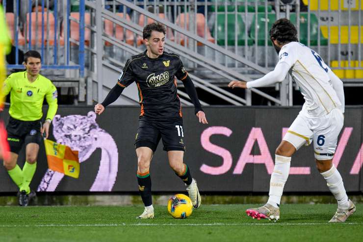 Gaetano Oristanio in dribbling