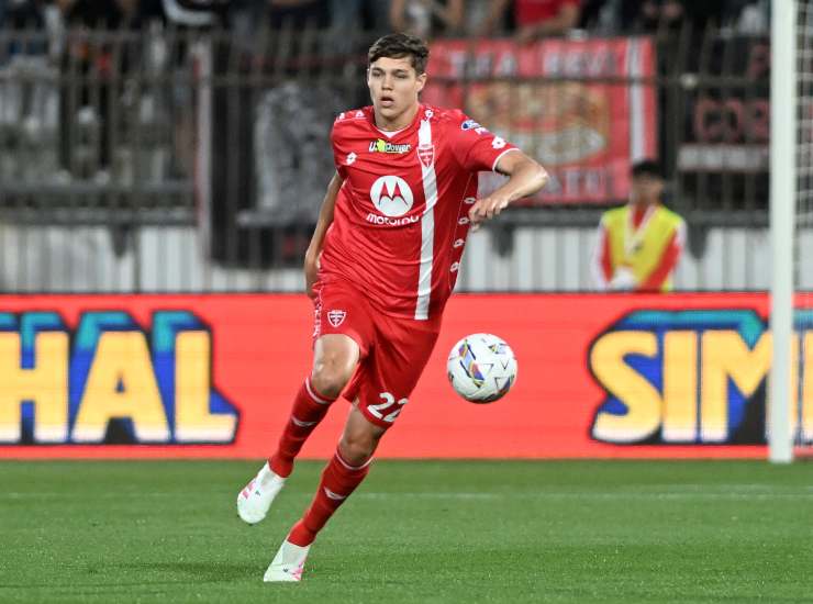 Il difensore Tomas Palacios con la maglia del Monza