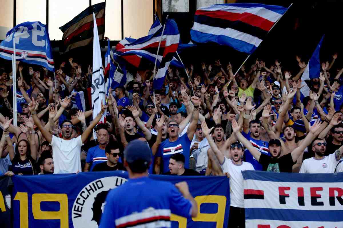 Tifosi della Sampdoria al seguito