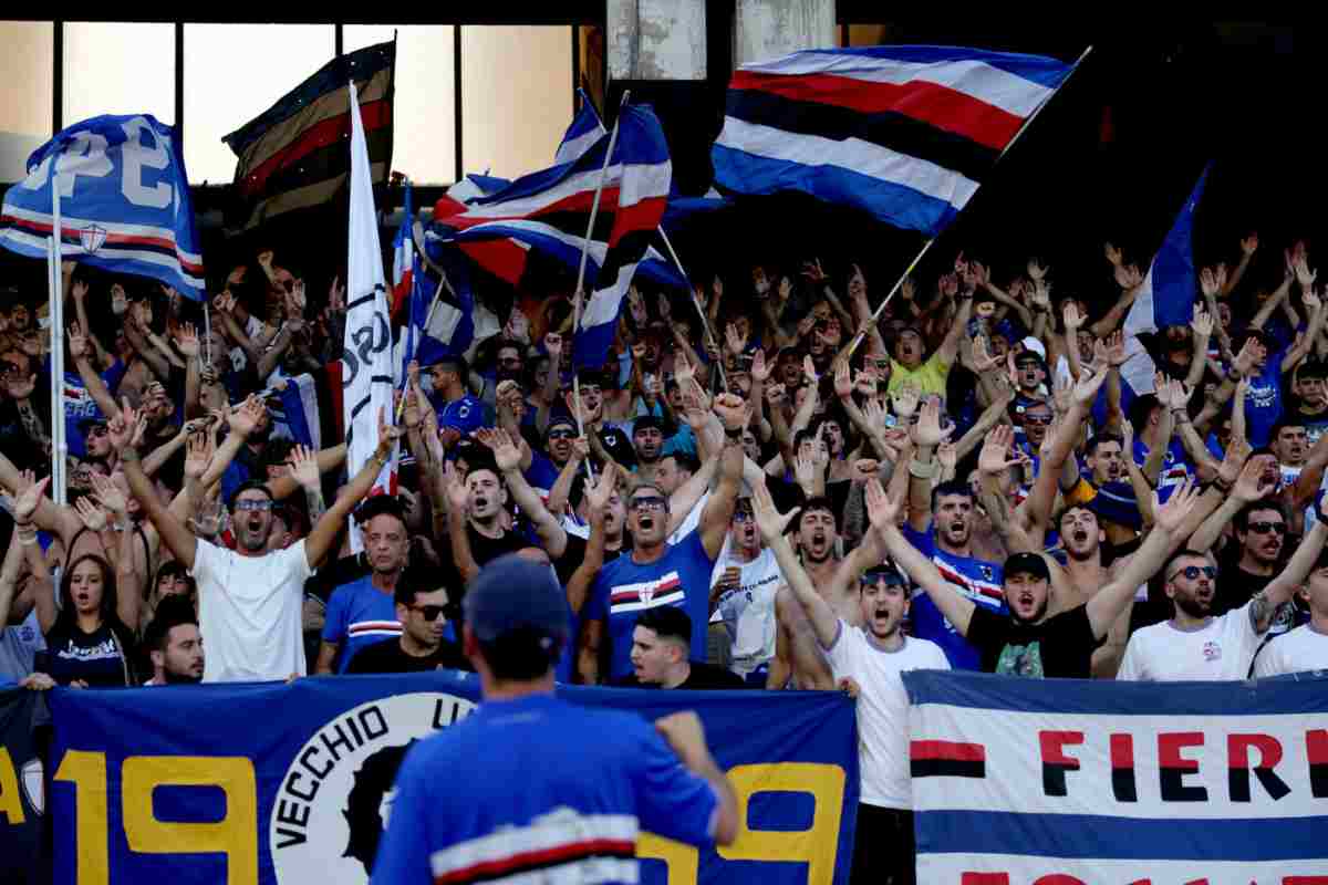 Tifosi della Sampdoria che esultano