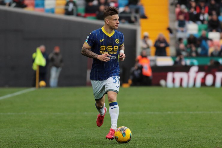 Tomas Suslov in conduzione di palla