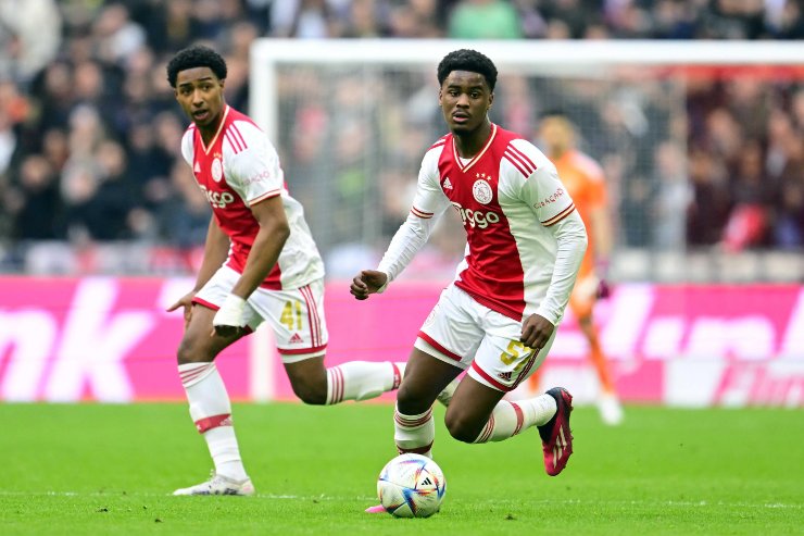 Silvano Vos, centrocampista del Milan